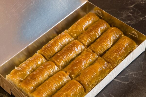 Pistachio Baklava Gift Box – 1 kg