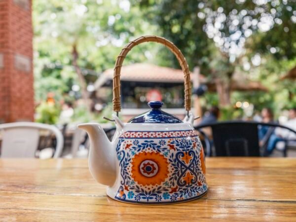 Hand-Painted Ceramic Teapot – Anatolian Pattern