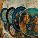 Hand-Painted Iznik Pattern Ceramic Plate – 25 cm